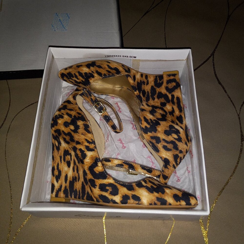 Qupid High Platform Women Shoes Size 8